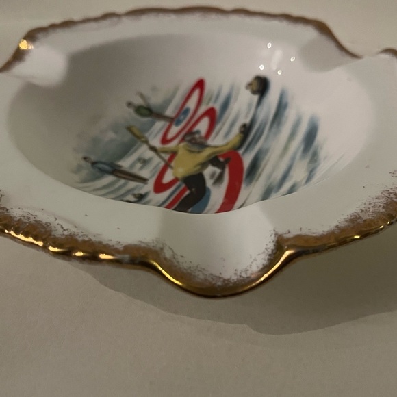 Royal Albert Bone China Curling Ashtray - Great Piece! - Picture 6 of 6